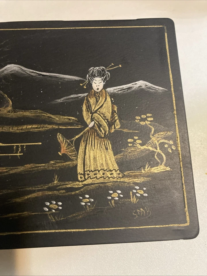 Antigua caja metálica japonesa del período Meiji Foto 2 de 4