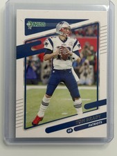 2021 Panini Donruss Tom Brady 2 New England Patriots Uniform Buccaneers HOF