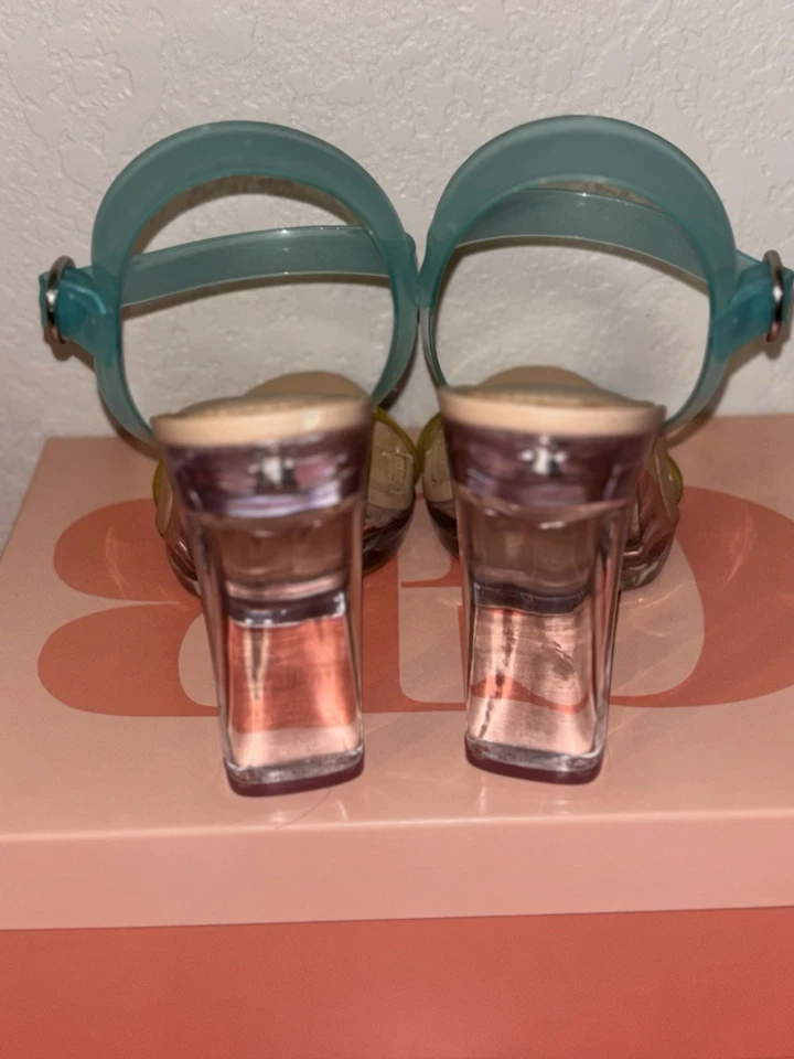 Tacones de plataforma Gianni Bini GB 2-KOOOL Lucite multicolor talla 8 para mujer Foto 4 de 4