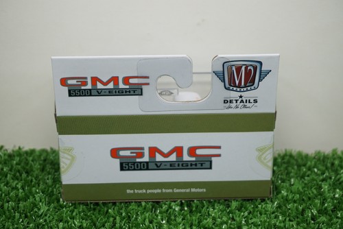 M2 Machines GMC V-Eight 1970 GMC 5500 Truck 1/64 - Picture 2 of 2