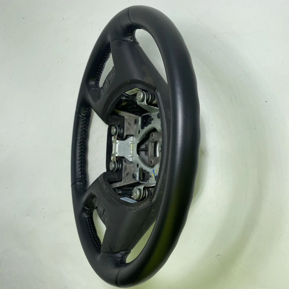 Chevrolet GMC Tahoe Yukon silverado Steering Wheel Black Ebony leather 07-14 oem - Image 3 of 4
