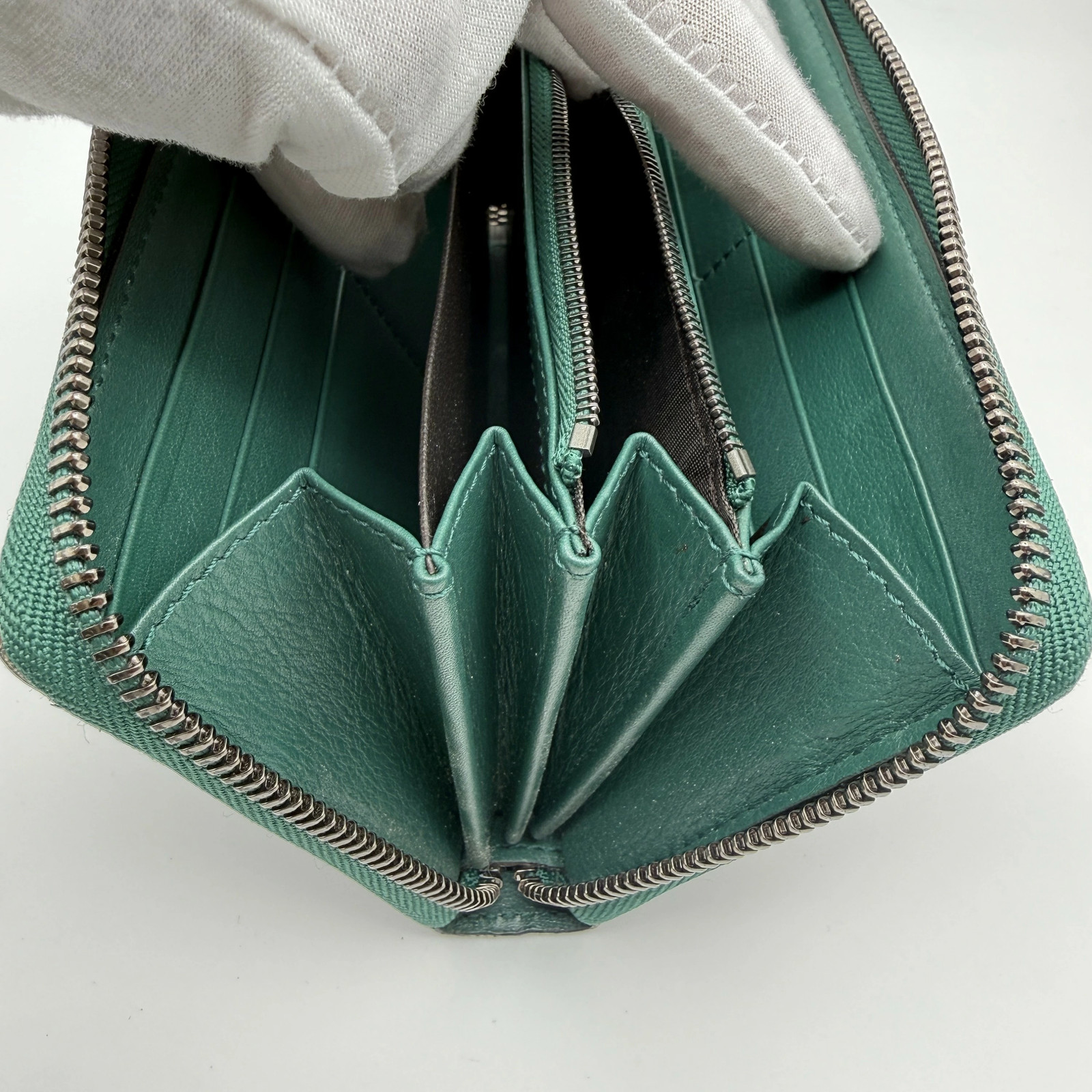 Gucci Python Green Leather Unisex Long Wallet Used - image 12