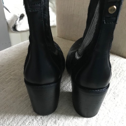 UGG Women's 9.5 Camden Exotic Heel Boots Slim Black Calf Hair worn 1 time - Picture 5 of 9
