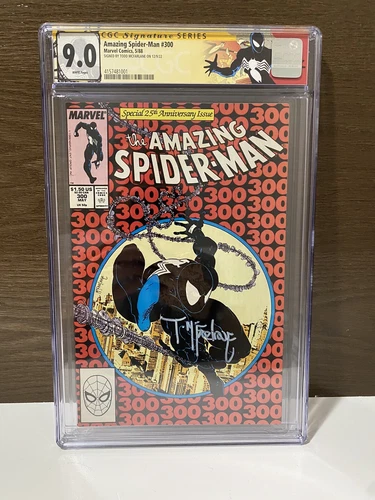 Amazing Spider-Man 300 cgc 9.0 - Signed by Todd McFarlane. 1st Appearance Venom.