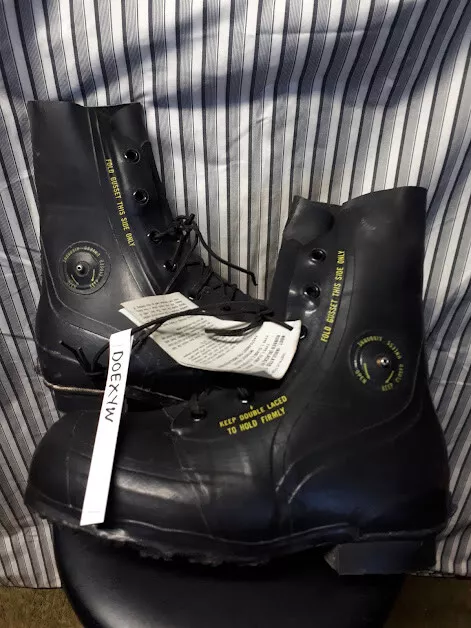 Mickey mouse boots size 9 discount