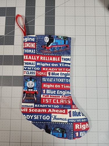 Medias de Navidad Hechas a Mano Forradas 9.5" Tren Infantil - Imagen 3 de 3