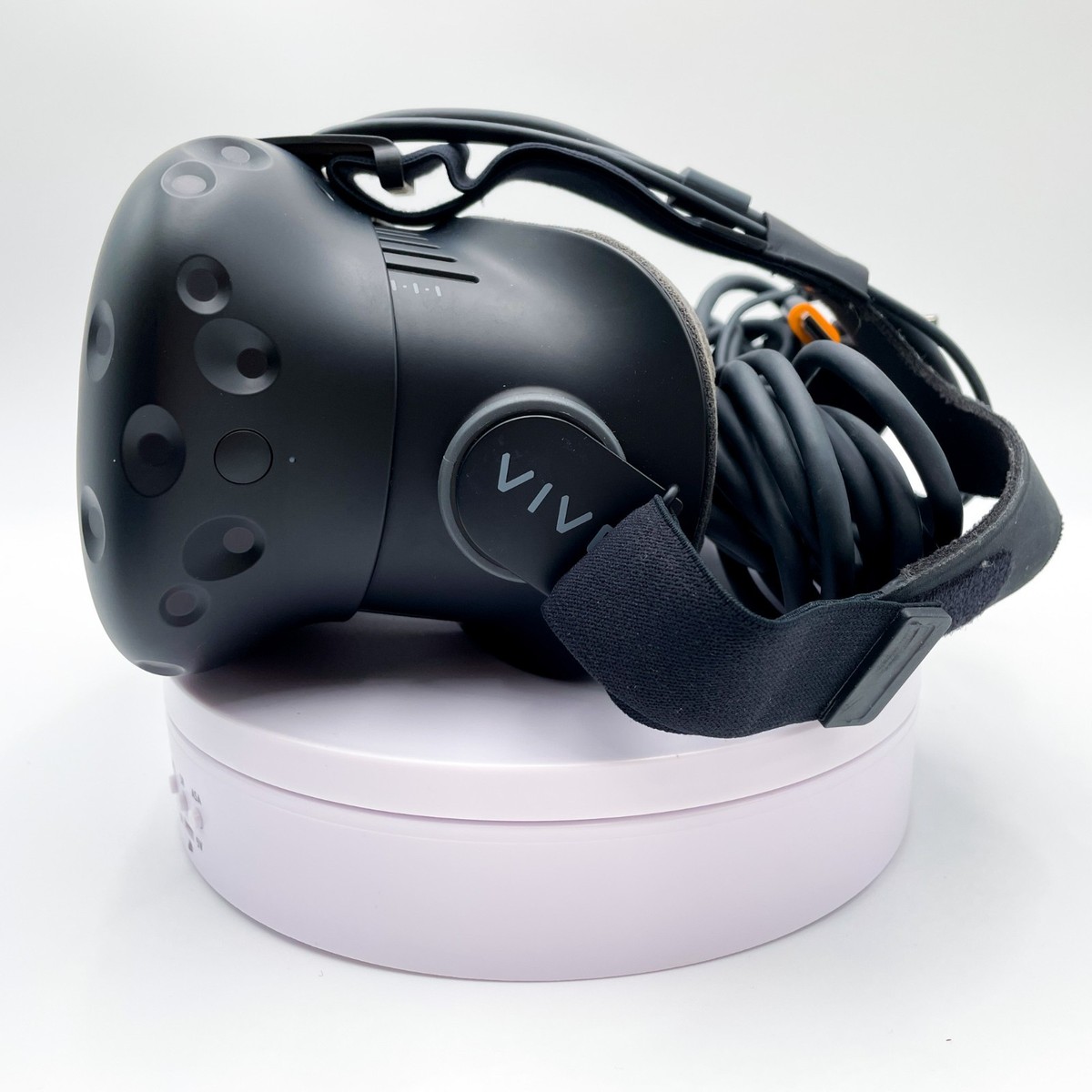 HTC Vive VRヘッドセット VRヘッドセットが最大33,010円オフ！ HTC、「VIVE Pro」シリーズ
