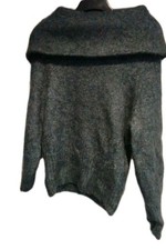 Stylischer grauer Wasserfallausschnitt .H&M P...