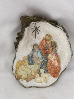 Beautiful Shell Nativity Bethlehem Scene 4'' Tall - Handmade