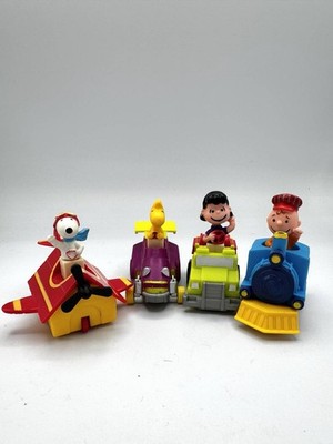 VTG Peanuts Pull Back Train Car Toys Lot of 4 Charlie Brown Snoopy UFS