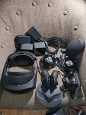 Meta Quest Pro VR 256gb w/ 3x Vive 3.0 Trackers & 2x Vive 1.0 Base Stations FBT
