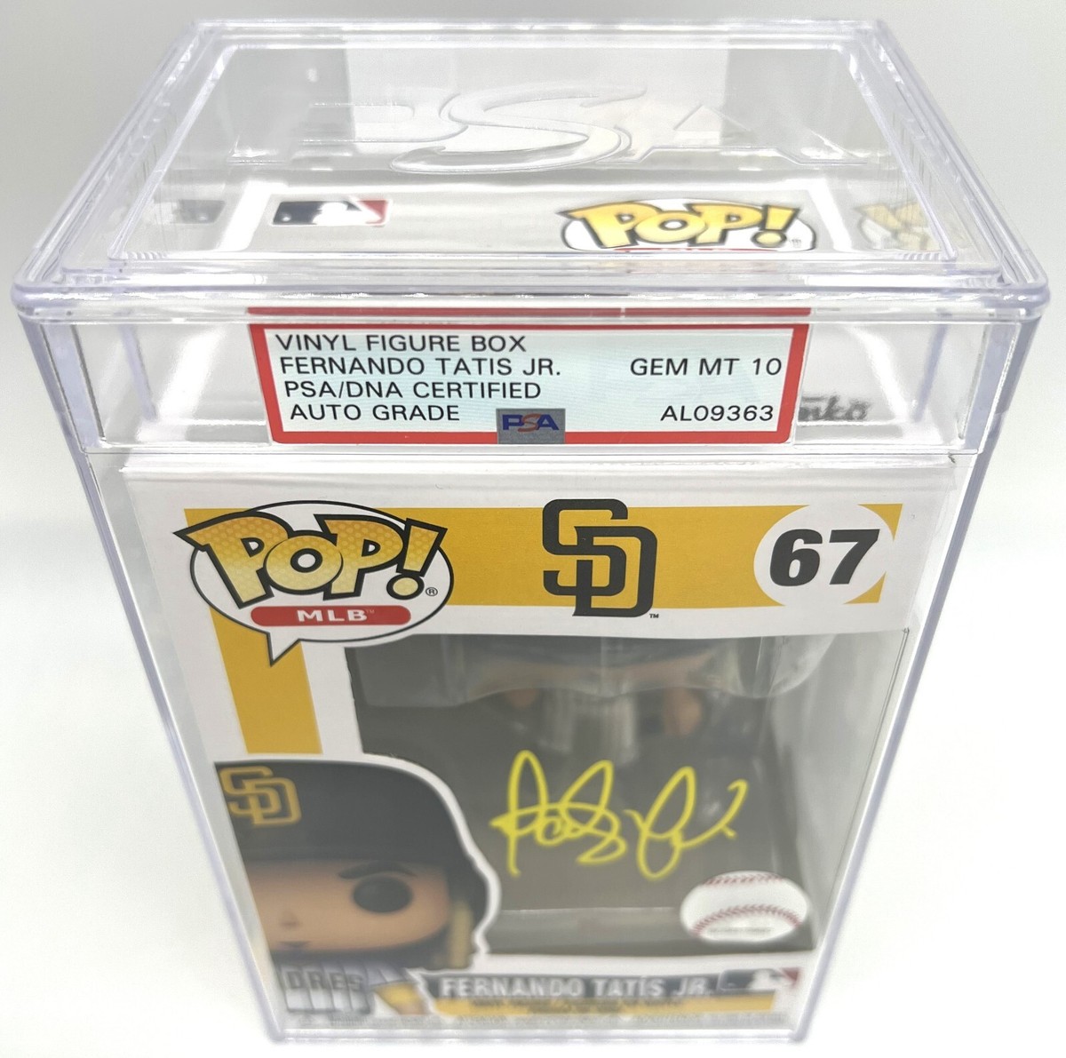 Funko Pop! MLB San Diego Padres Fernando Tatis Jr #67 Signed