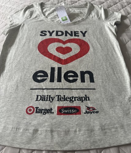 Ellen Degeneres Limited Ed 2013 Sydney Tee Collector Grey T-shirt Size 14 New - Picture 2 of 11
