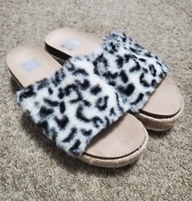 Dolce Vita Womens Faux Fur Black  White Leopard Platform Slides Size 8
