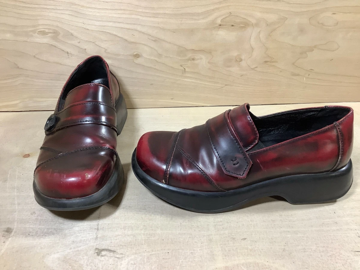 Dansko Professional Patent Leather Clogs EU 38 US 7.5 8 Burgundy