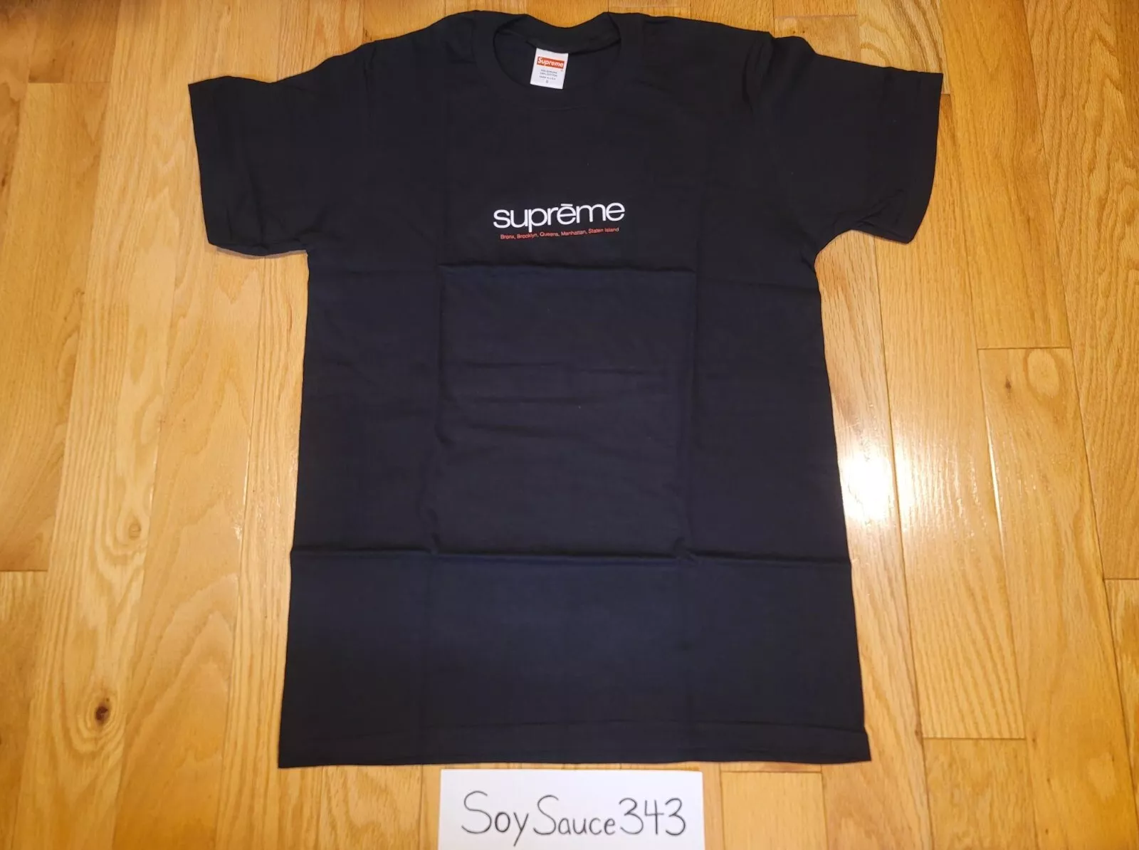 NOUVEAU TEE SHIRT LOGO SUPREME FIVE BOROUGHS DNU LOGO NOIR TAILLE PETITE SS21
