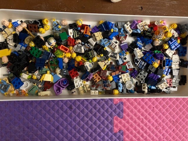 Minifigure Junk Parts Lot Marvel Star Wars Super Heroes variety worn people lot