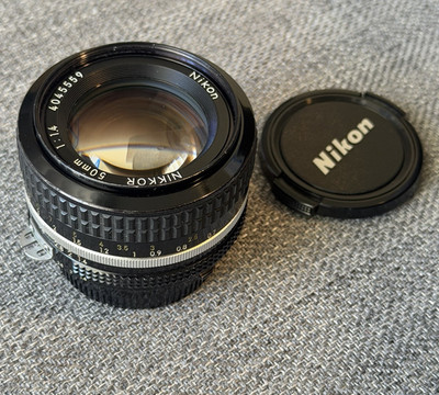 Nikon NIKKOR 50mm f/1.4 Standard Lens Manual Focus Nikon F Mount