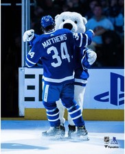 Auston Matthews Maple Leafs Celebration & Carlton the Bear 8