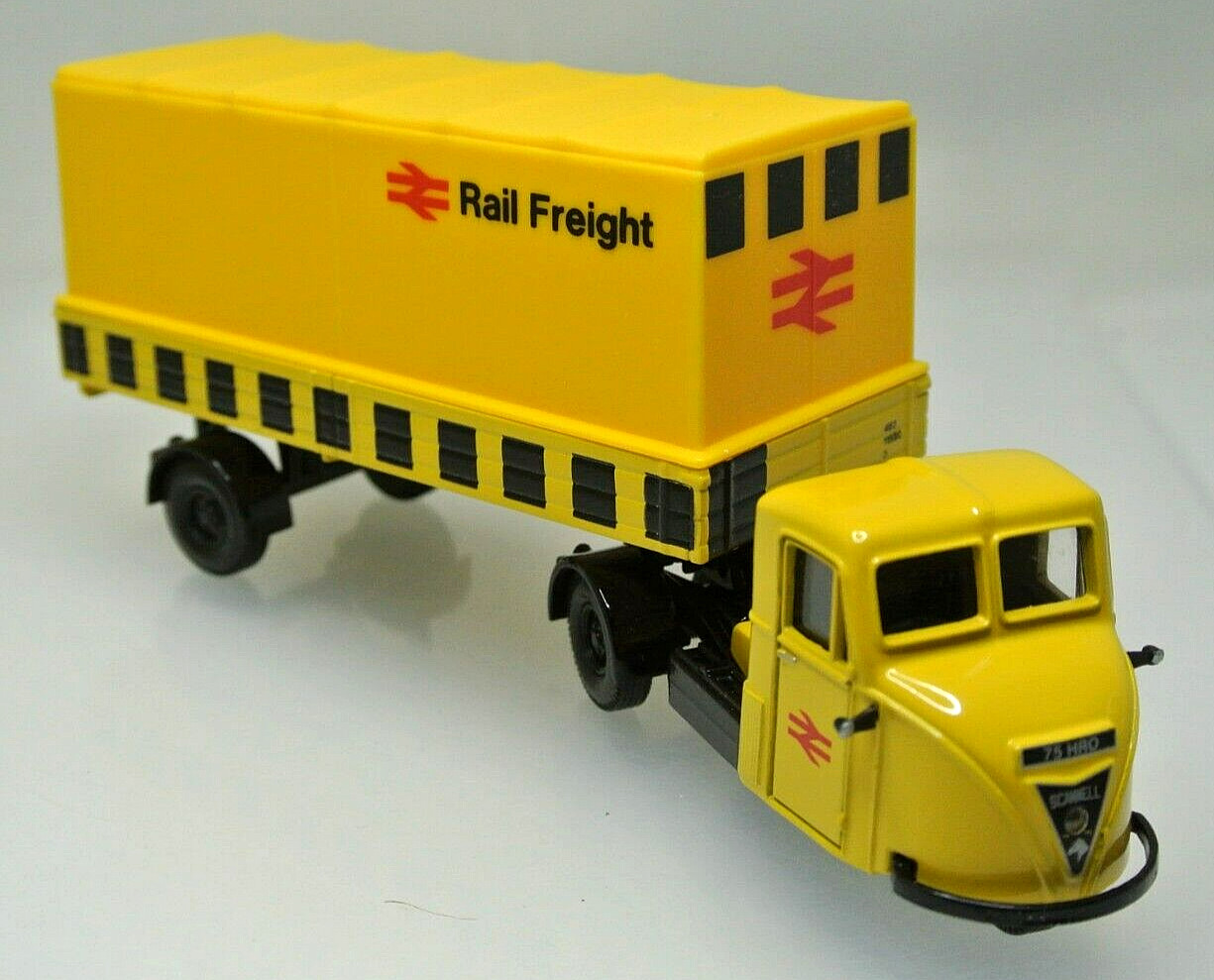 Corgi 97910 Scammell Scarab Arctic Tractor & Trailer - Rail Freight - Limited