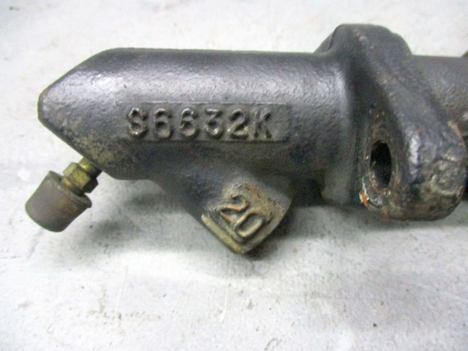 Cilindro transmisor embrague BMW Z3 (E36) 1,9 Foto 4 de 4