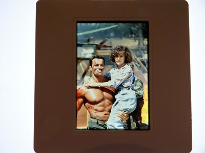 Arnold Schwarzenegger COMMANDO Alyssa Milano Dia Kino Dia