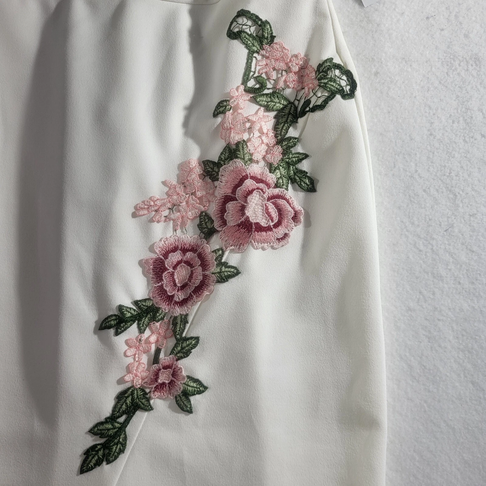 OFF WHITE Abito nuovo con etichette Premier Armour bianco ricamato a spalla abito lunghezza media 12