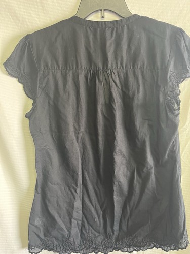 Damen schwarzes kurzes Flügelarm Shirt bestickter Saum und Ärmelrand Gr. L  - Bild 7 von 7