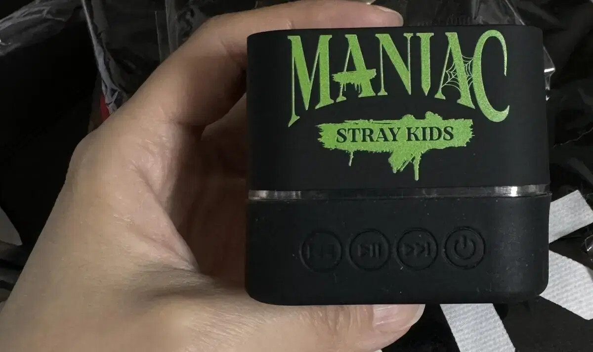 straykids Maniac Tour Official VIP Gift Bluetooth Speaker Mousepad