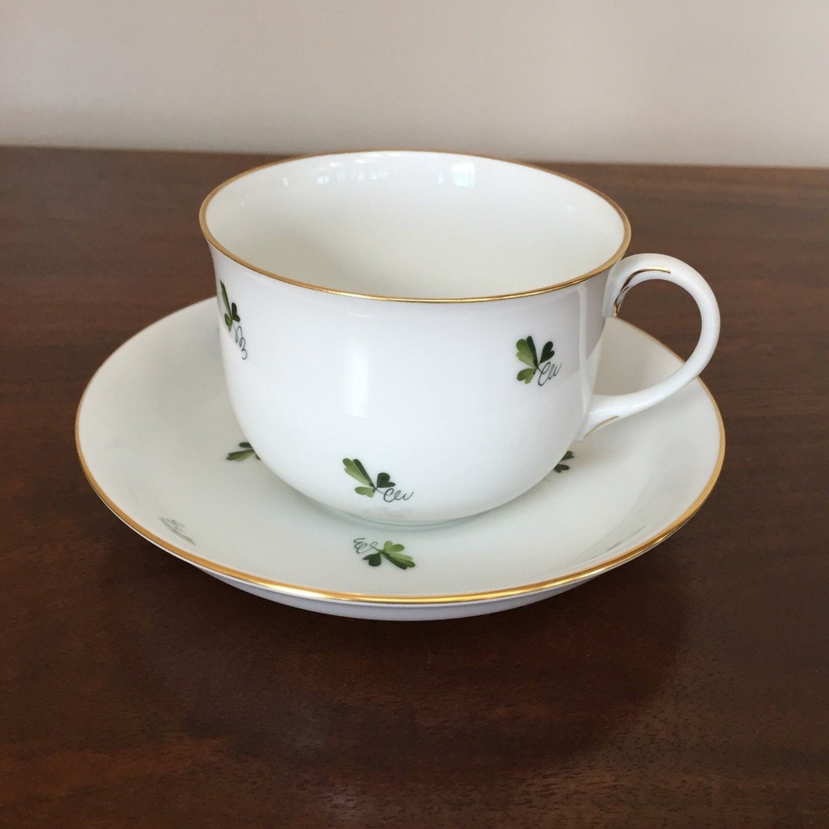 Augarten Wien Vienna SCATTERED WINE LEAVES Green Cup & Saucer Set  
