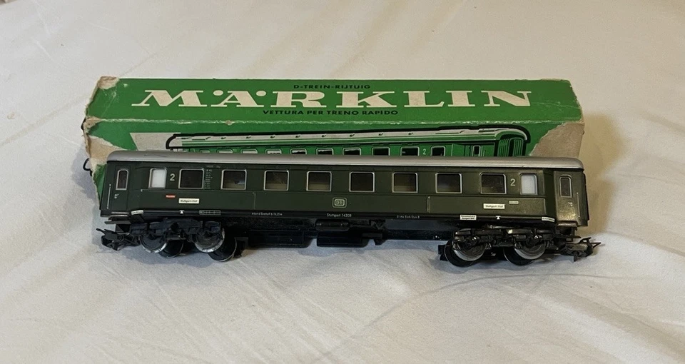 Marklin Express Coach 4052 Green 50s Vintage With Box - Image 4 of 4