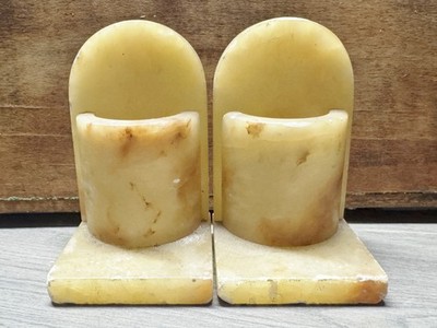VINTAGE MARMOR STEIN BUCHSTÜTZEN PAAR CREME GELB NATÜRLICHE MÄDERUNG DEKORATIV ZUHAUSE