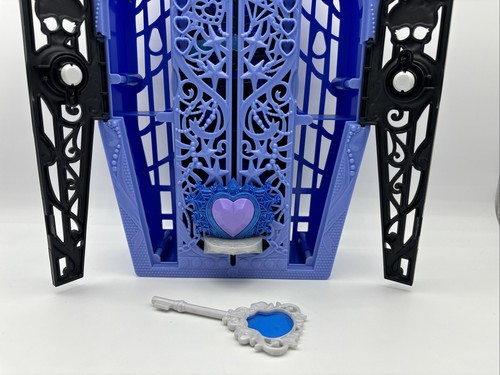 Monster High Skulltimate Abbey Bominable Puppe mit Zubehör 2022 Mattel - G3 - Bild 9 von 13
