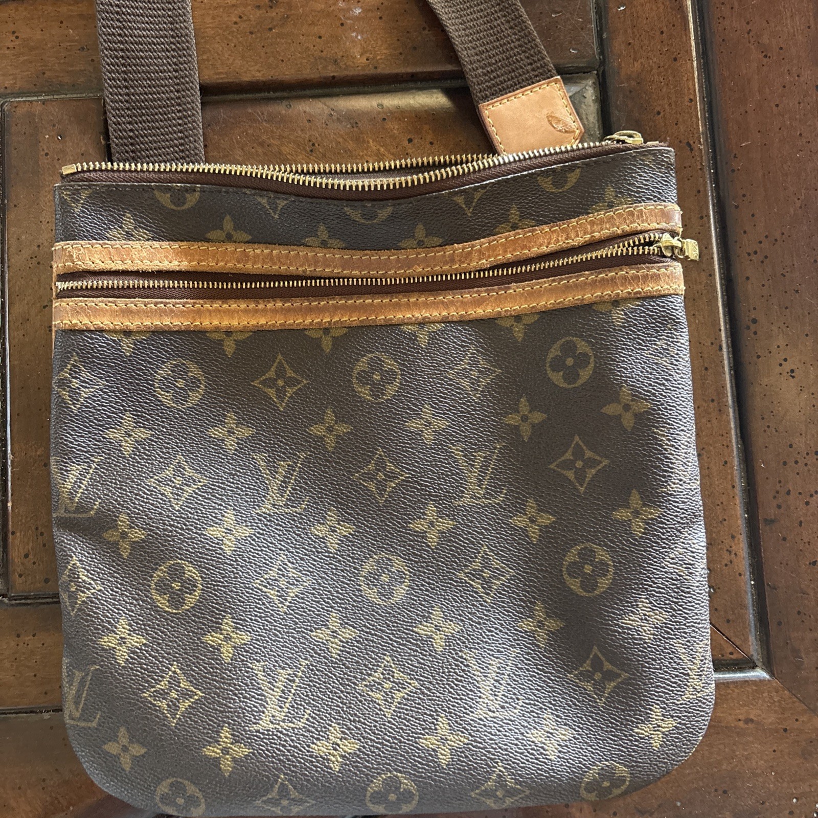 Authentic Louis Vuitton Monogram Pochette Bosphore Shoulder Bag M40044 Used F/S
