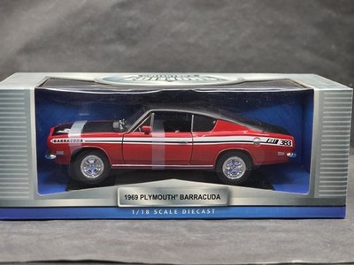Road Signature 1969 Plymouth Barracuda 383 1:18 Scale Diecast