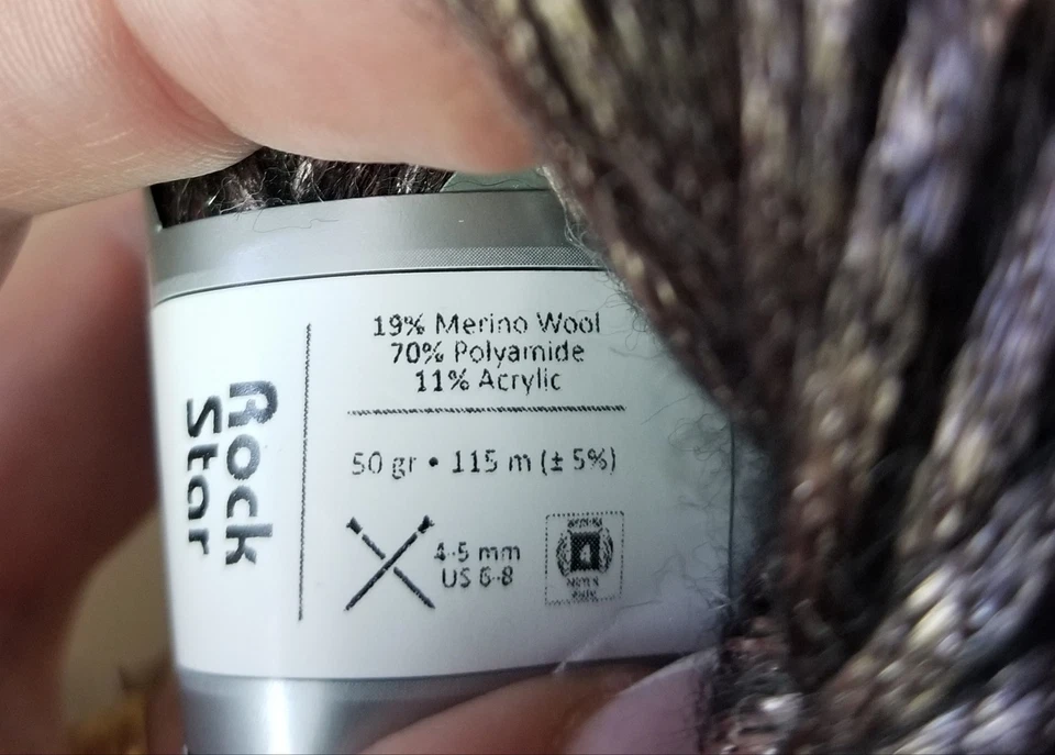 2 BaIls льда пряжи Rock Star 51549 светло-розовый/черный металлик 50g/115m/шар - Изображение 2 из 4