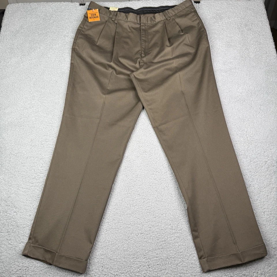 Dockers Go Khaki Pants Mens 40x32 Classic Fit Pleated Cuffed Stain Defender NWT - Image 2 of 4