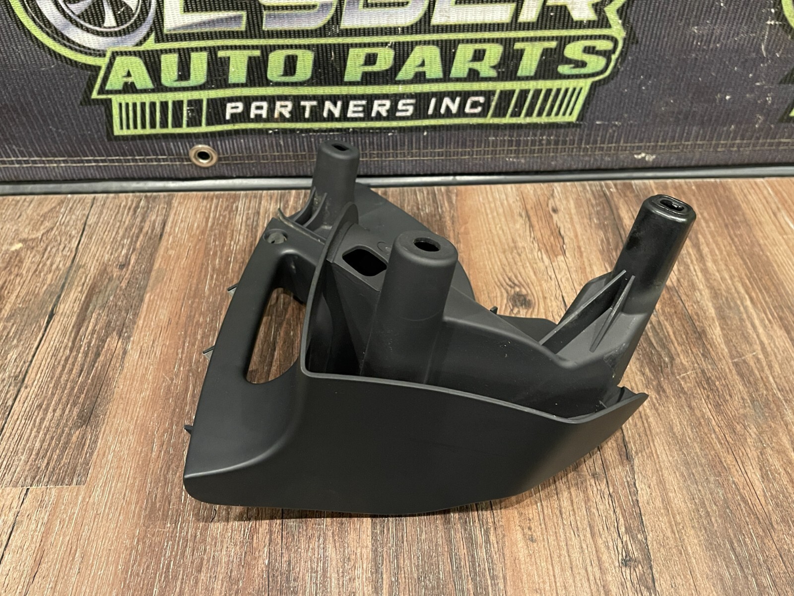2014-15 AUDI R8 V10 LEFT DOOR GAS CAP / OPEN HOOD BUTTON TRIM PANEL OEM 42386715