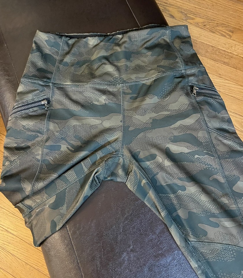 RBX Women’s Camo Cropped Capri Leggings Sz M Zipped Pockets eBay