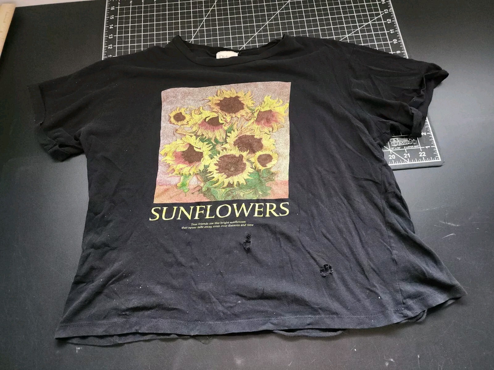 Dirtee Laundry Shirt Womens XL Black Sunflowers Graphic Tee DISTRESSED HOLES