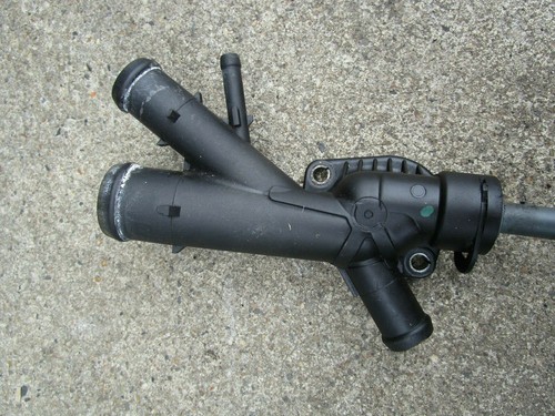 VW Audi Seat Skoda Kühlerflansch Temperaturratgeber 03L121131AA