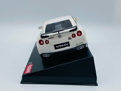 ミニカー KYOSHO NISSAN GT-R White Pearl 05501W Kyosho MINI-Z Body NISSAN GT-R R35 SpecV Brilliant White Pearl