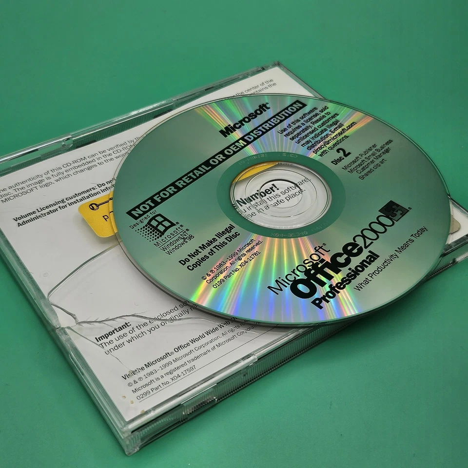 Microsoft Office - 2000 (CD) Professional With Product Key 2 Disc CD-ROM Vintage - Image 4 of 4