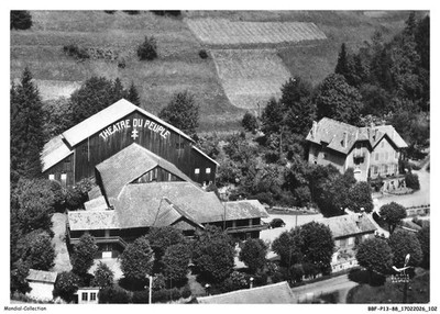 BBFP13-1198-88 - Im Flug Über BUSSANG - Theater Du Peuple