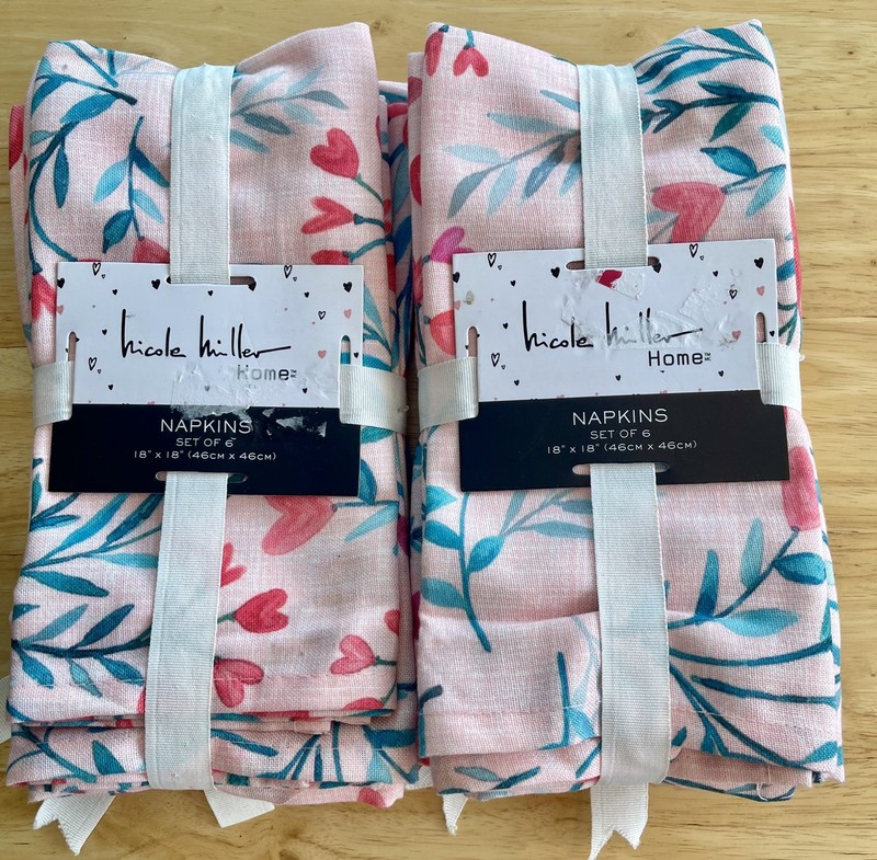 NEW 2 Sets 6 Nicole Miller Home Heart Floral on Pink 18” Cloth Napkins Valentine