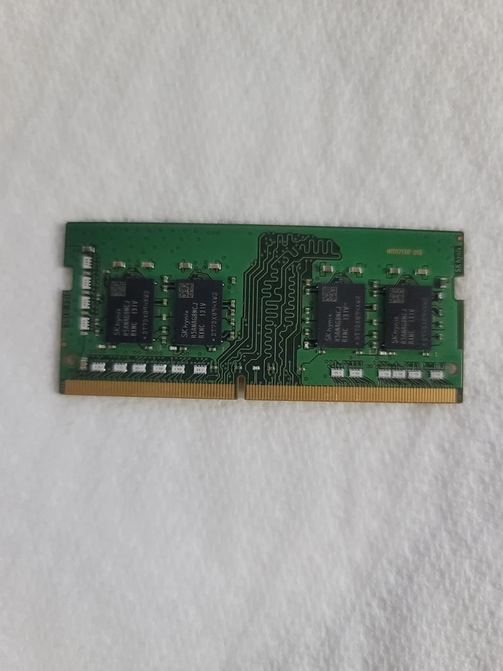 SK Hynix 16GB 1RX8 PC4-3200AA-SA2 SODIMM Memory RAM HMAA2GS6CJR8N-XN - Image 2 of 2