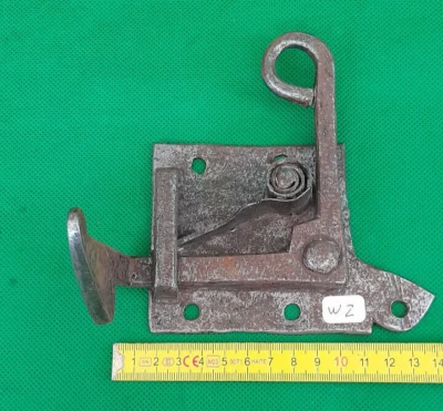 ancien verrou/ loquet/ targette/clenche/serrure/penture/ferrure en fer forgé - Photo 1/4