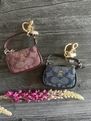【 新品 】コーチCOACH ミニ ノリータ バッグ チャーム ライトミスト 新品 】コーチCOACH ミニ ノリータ バッグ チャーム ライトミスト