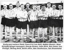 POOLE TOWN FOOTBALL TEAM PHOTO>1957-58 SEASON