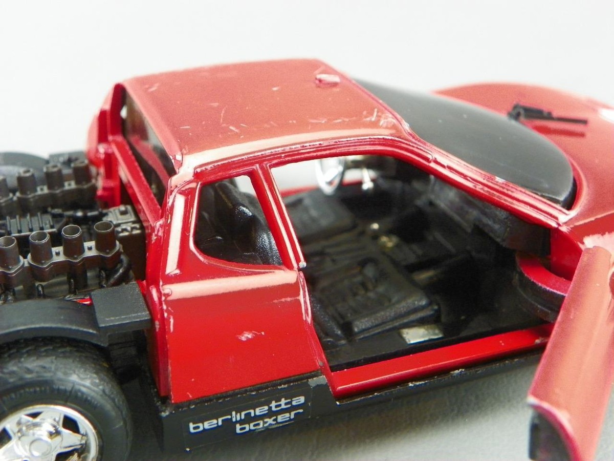 Vintage 1983 Burago Diecast 1/24 Ferrari 512 Berlinetta Boxer